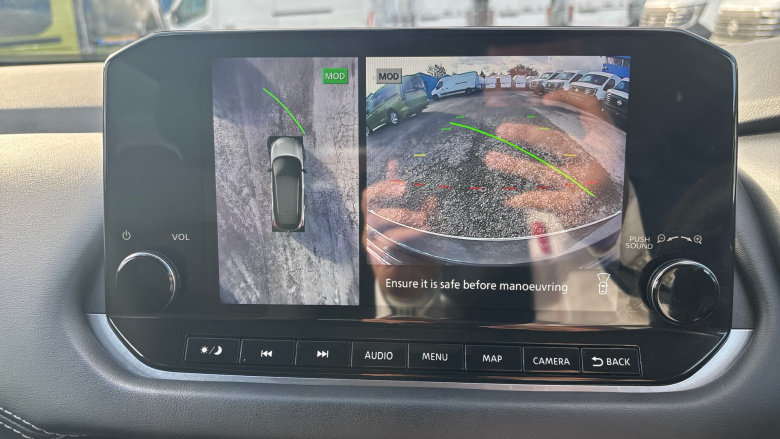 Nissan Qashqai 1.3 DiG-T MH N-Connecta 5dr Petrol Hatchback